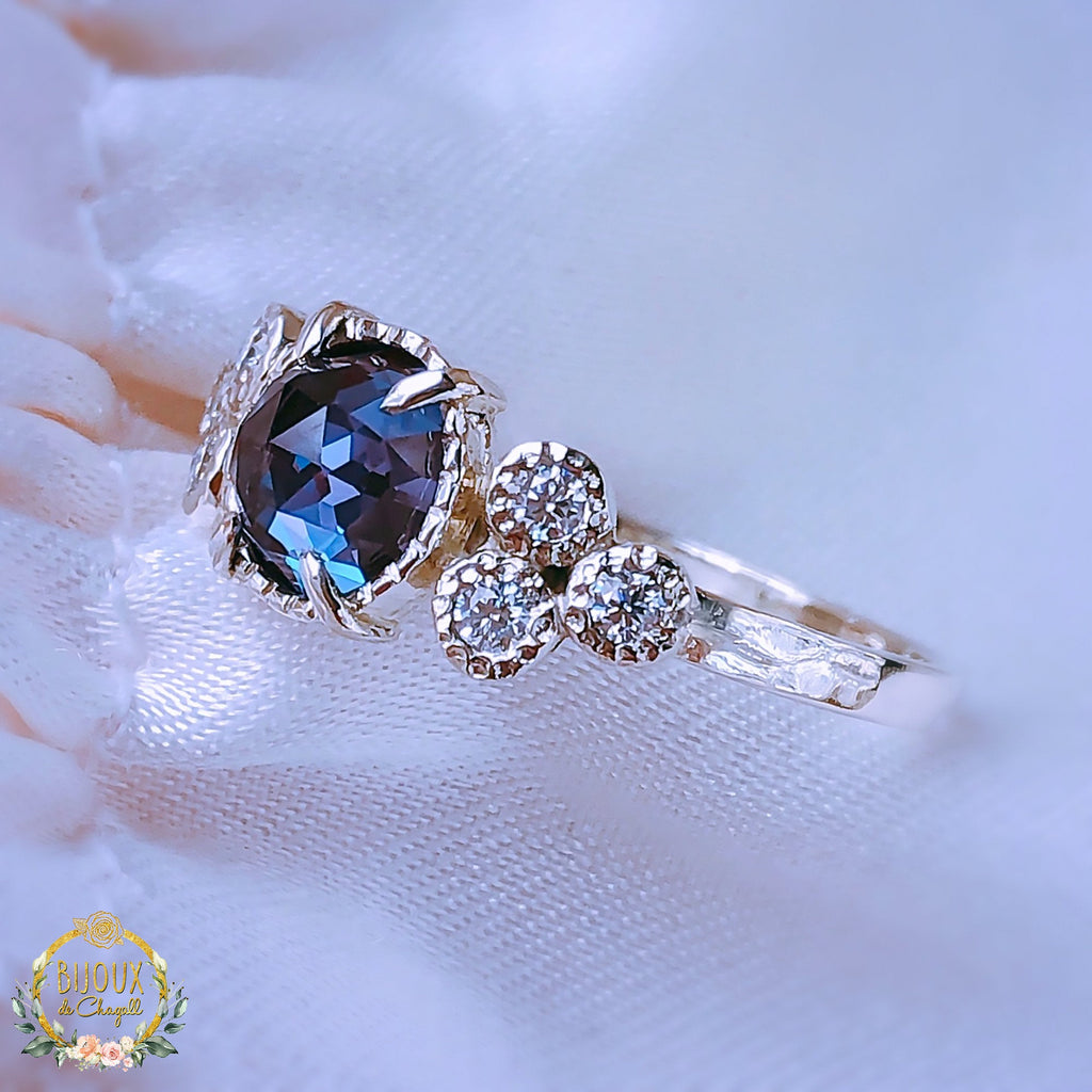Exquisite Alexandrite Engagement Diamond ring in 9ct /18ct Gold - Bijoux de Chagall