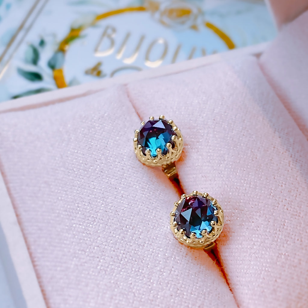 Magical Alexandrite Crown Stud Earrings in 9ct /18ct solid Gold - Bijoux de Chagall