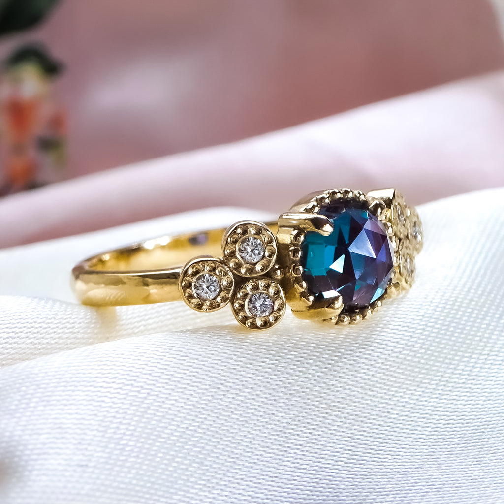 Exquisite Alexandrite Engagement Diamond ring in 9ct /18ct Gold - Bijoux de Chagall