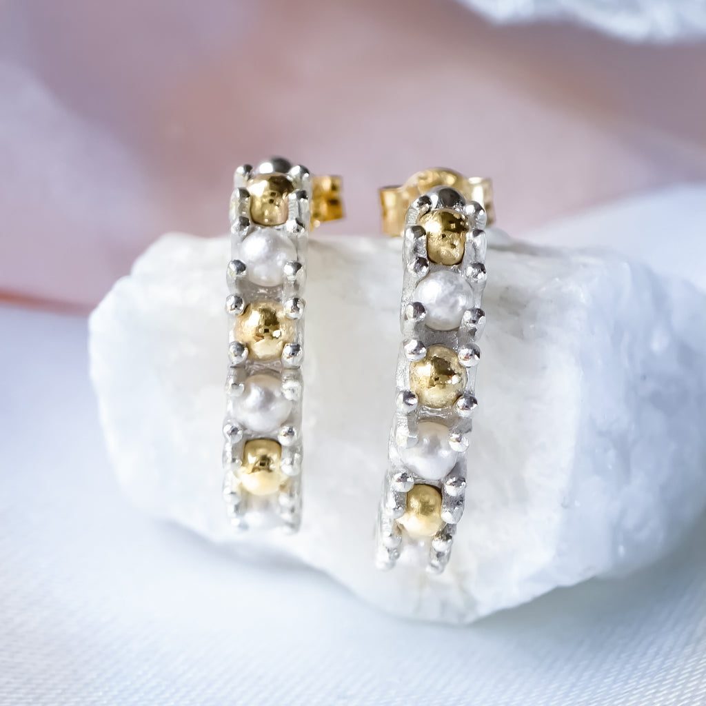 Art Deco White Pearls & Gold Hoop earrings in 9ct solid Gold / Sterling Silver - Bijoux de Chagall