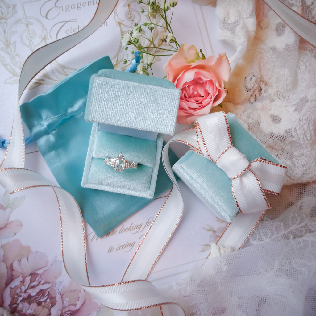 Aqua Mint Engagement & Wedding Velvet Ring Box Gift Kit - White - Bijoux de Chagall