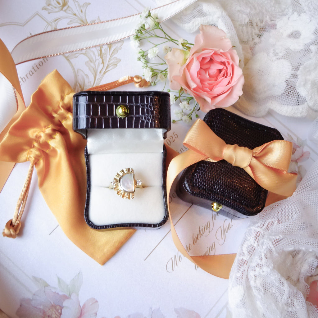 Fancy Black Engagement & Wedding Luxury Ring Box Gift Kit - Gold - Bijoux de Chagall