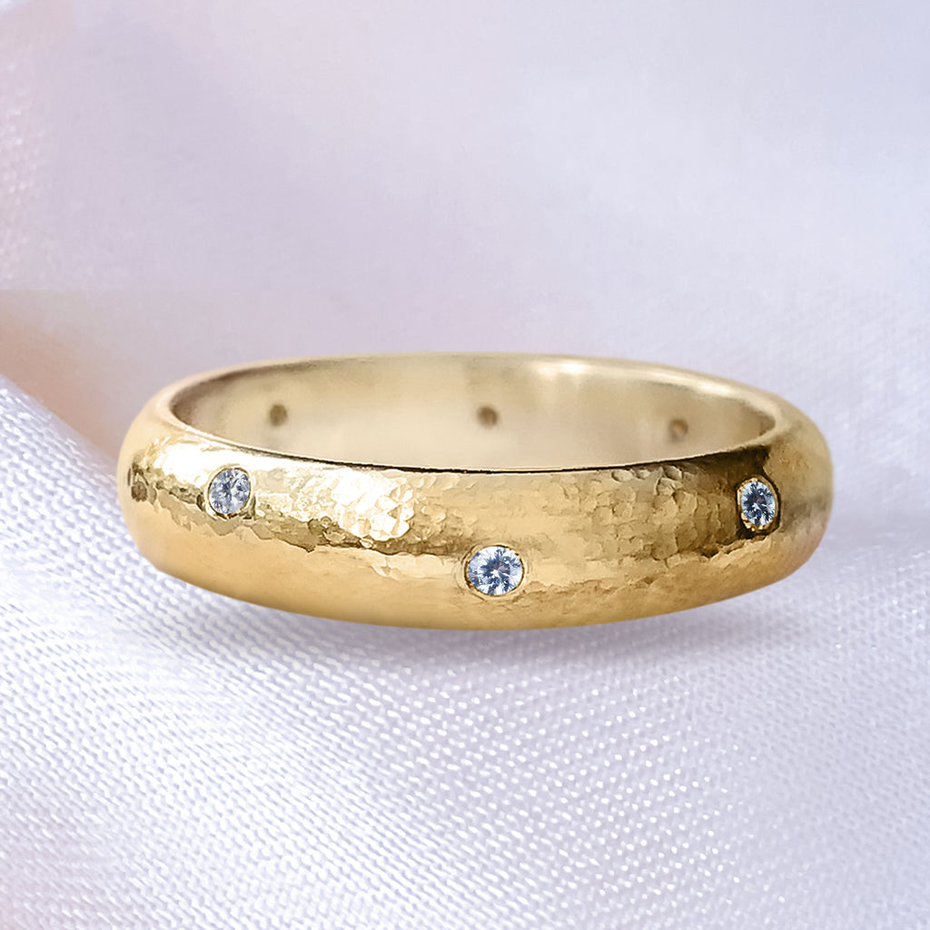 Etoile Scattered Diamonds Eternity 5mm Wedding ring band in 9ct /18ct Gold. Rings Bijoux de Chagall