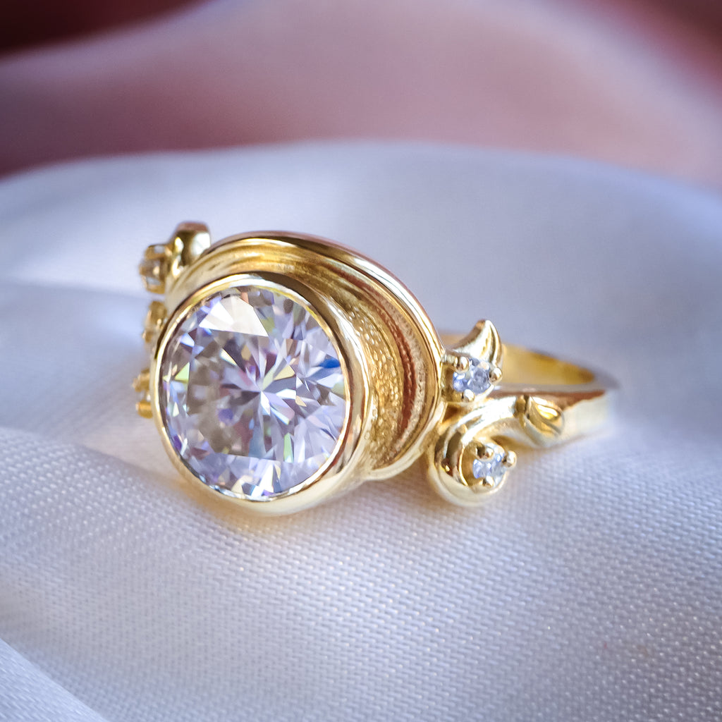 Starlight Heirloom Style Moissanite Engagement ring in 9ct solid Gold Rings Bijoux de Chagall