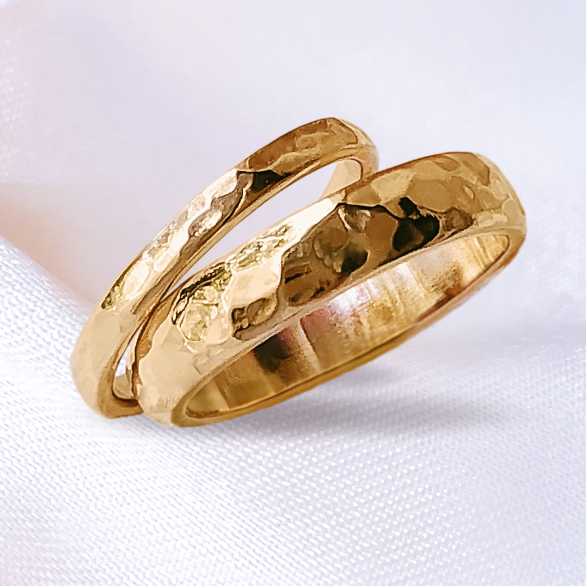 3mm Textured Mens Wedding ring band in 9ct /14ct /18ct Gold