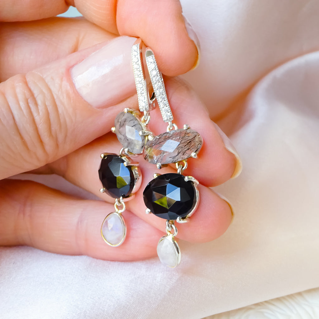 Dazzling Black Quartz & Onyx Dangle Drop Earrings in 925 Silver - Bijoux de Chagall