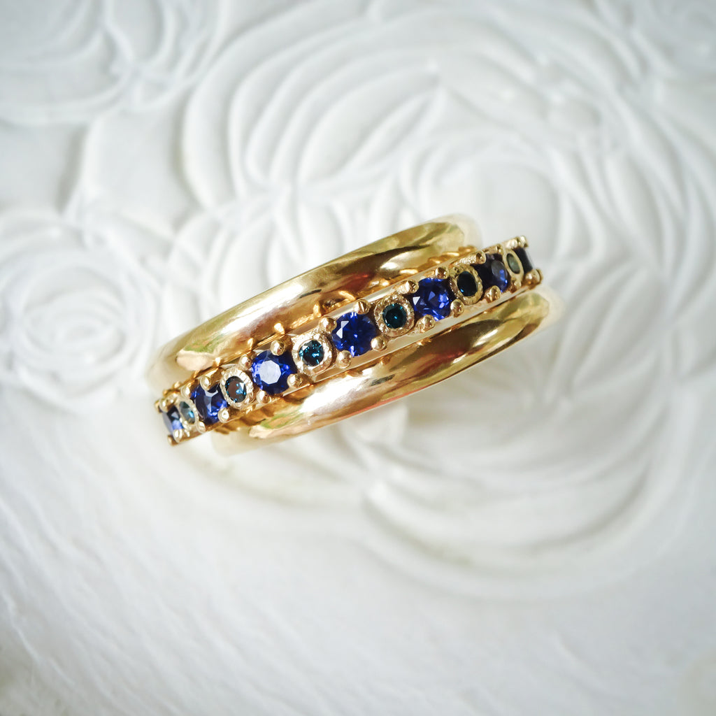 Mesmerising Blue Sapphires and Teal Diamonds Eternity Wedding ring band in 9ct /18ct Gold - Bijoux de Chagall