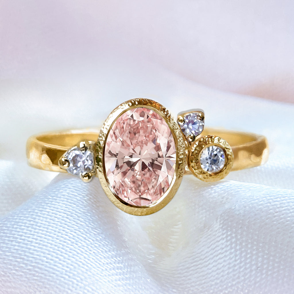 Stardust Fancy Oval Diamond Cluster Unique Engagement ring in 9ct / 14ct/ 18ct Gold Rings Bijoux de Chagall