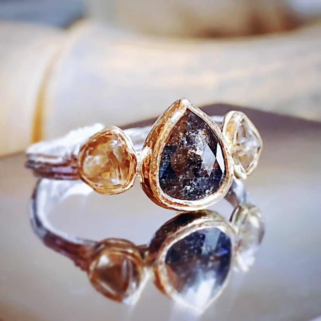 CUSTOM: Twig Salt & Pepper Champagne Diamond Engagement ring in 22ct / 9ct Gold - 2 - Bijoux de Chagall