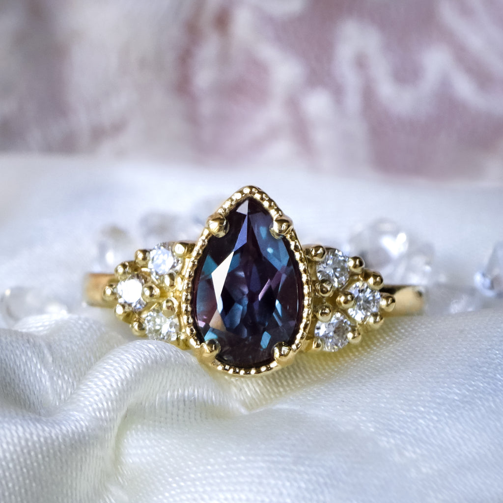 Mesmerising Pear Alexandrite Diamond Cluster Engagement ring in 9ct / 18ct gold - Bijoux de Chagall