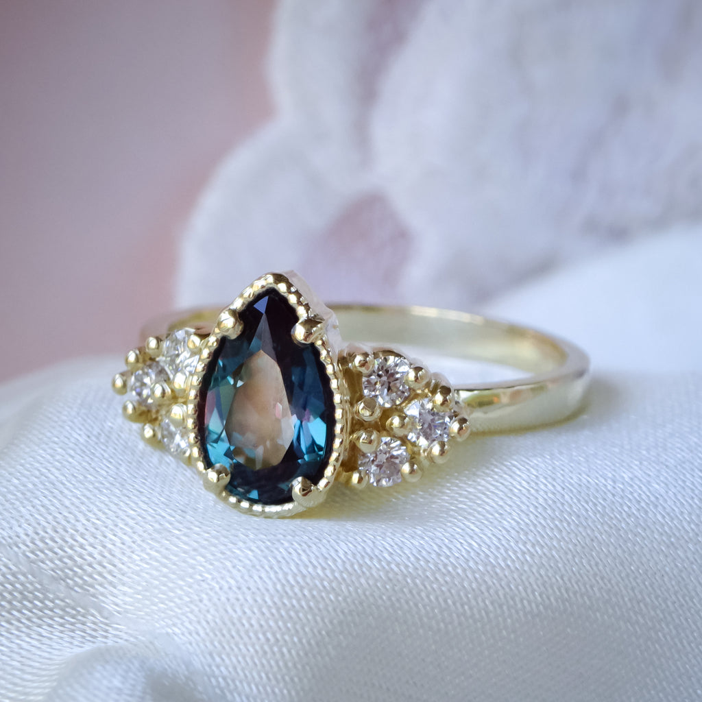 Mesmerising Pear Alexandrite Diamond Cluster Engagement ring in 9ct / 18ct gold - Bijoux de Chagall