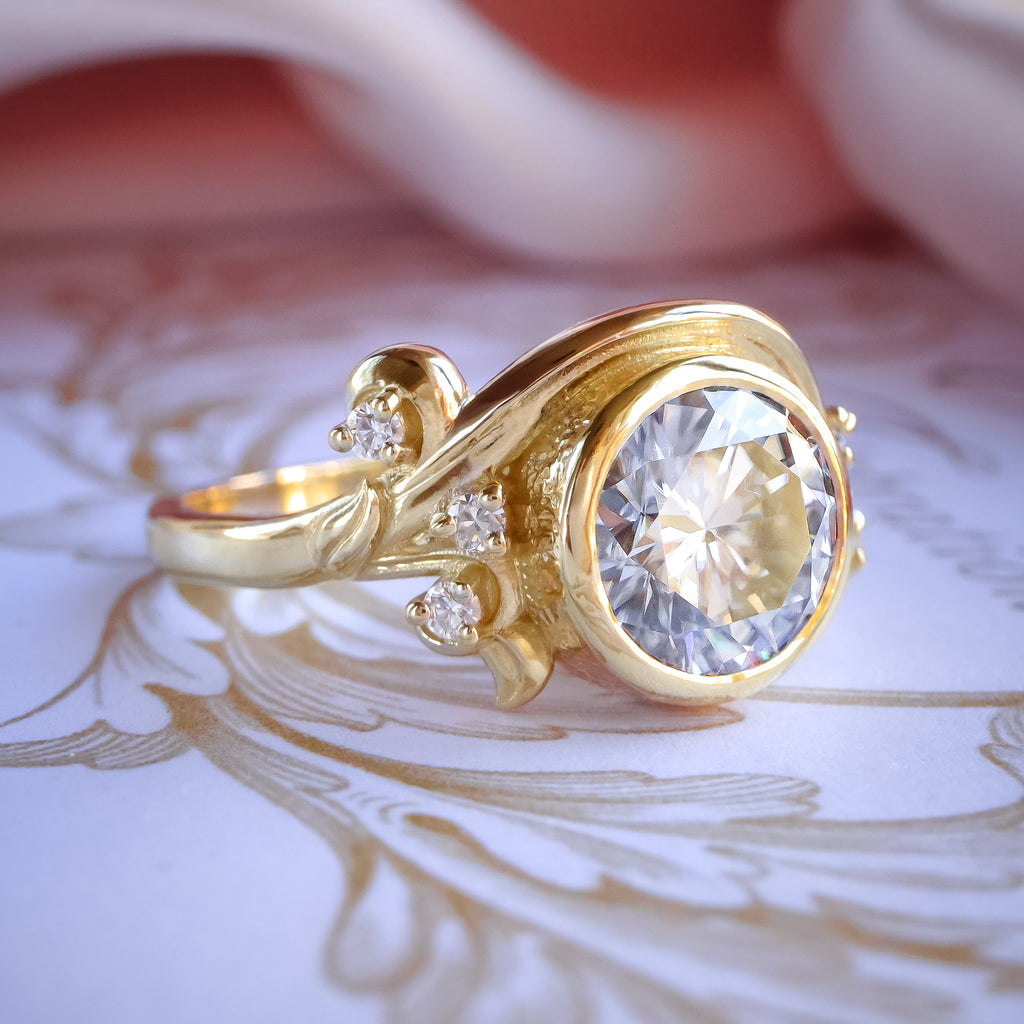 Starlight Heirloom Style Diamond Engagement ring in 9ct /14ct /18ct solid Gold Rings Bijoux de Chagall