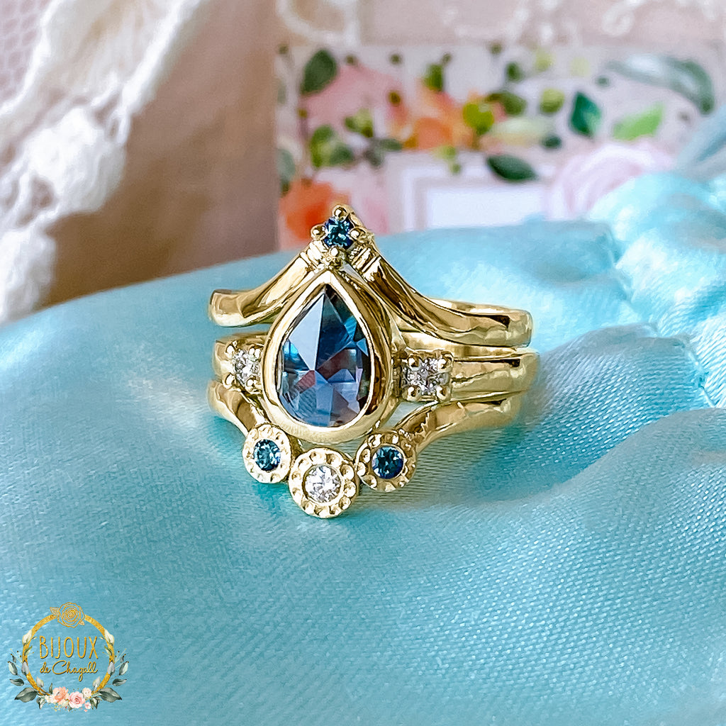 Ethereal Pear Alexandrite Diamond Bridal Wedding Ring set in 9ct Gold - Bijoux de Chagall