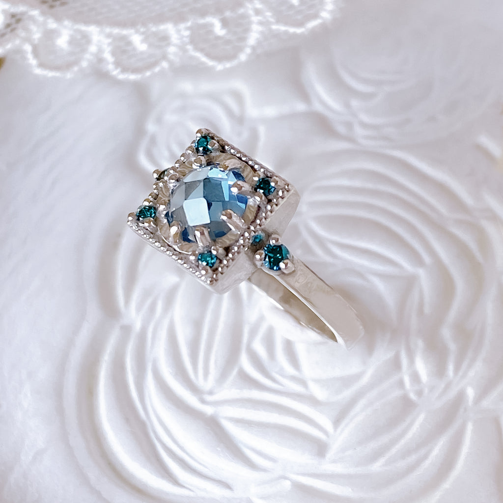 Art Deco Exquisite Aquamarine Teal Diamond ring in solid 9ct White Gold - Bijoux de Chagall