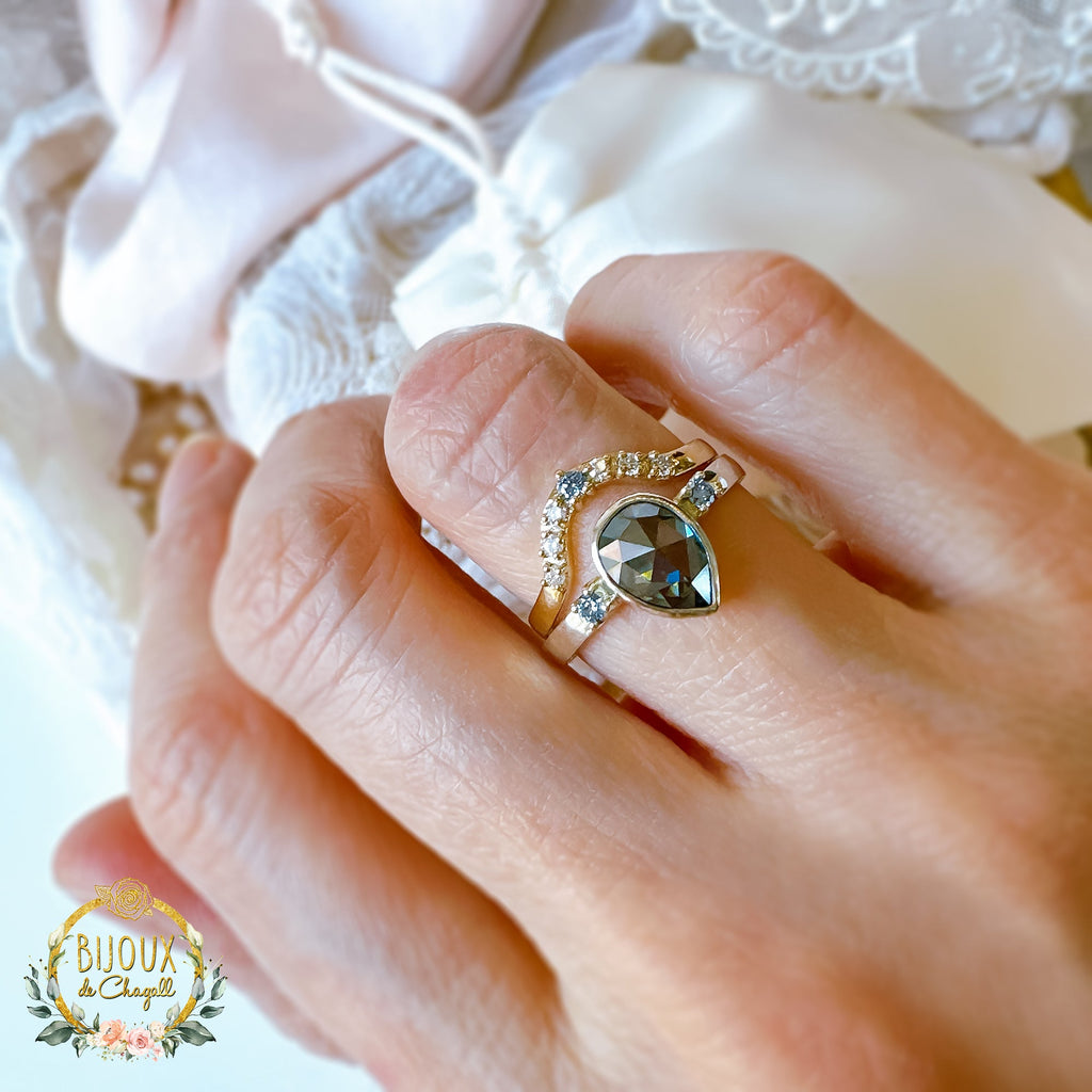 Ice Blue and White Diamond Contour Curved Wedding ring band in 9ct Gold - Bijoux de Chagall
