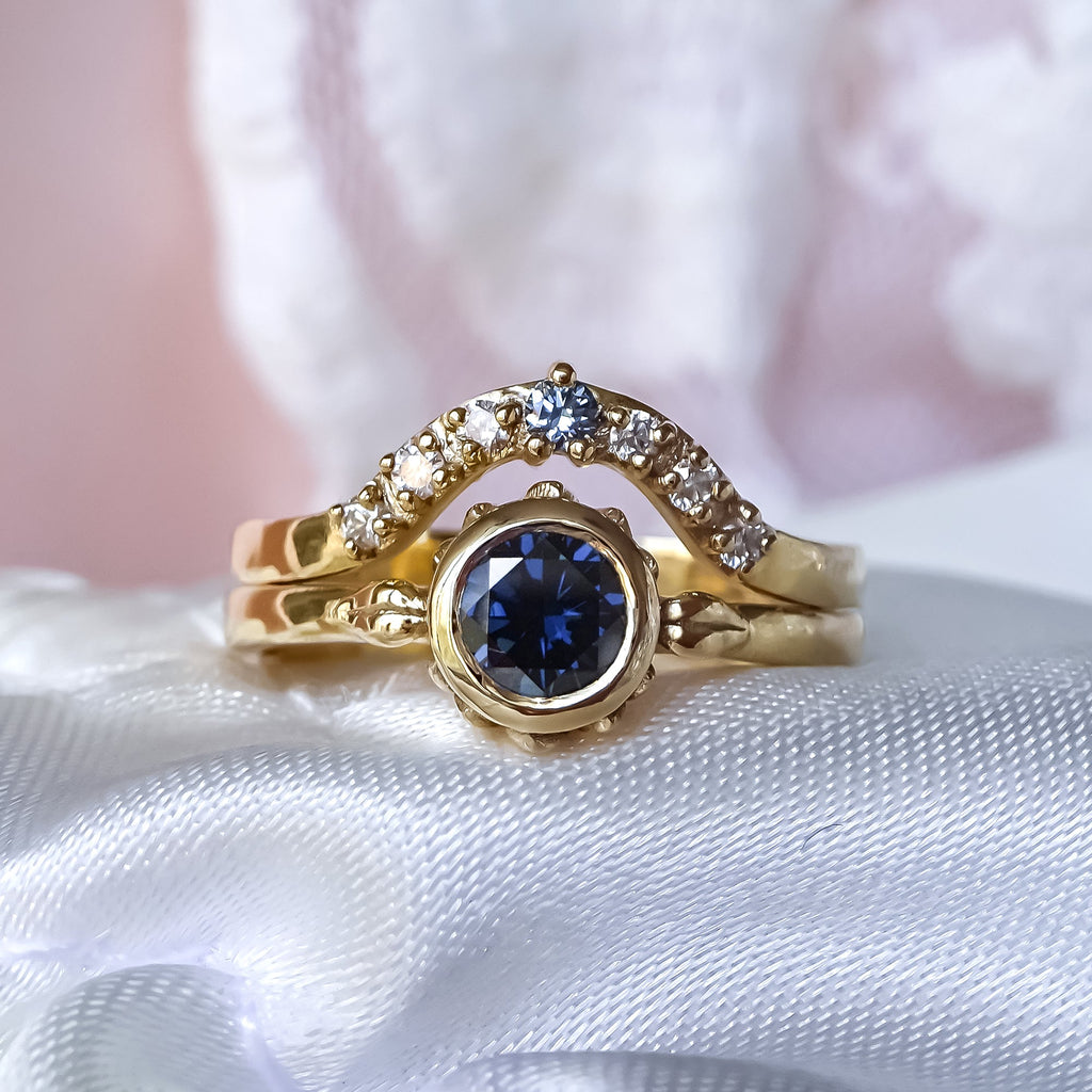 Midnight Blue Moissanite Diamond Solitaire Engagement ring in 9ct Gold - Bijoux de Chagall