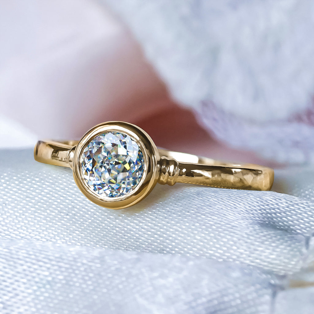 Vintage Cut Moissanite Diamond Solitaire Engagement ring in 9ct / 18ct Gold - Bijoux de Chagall